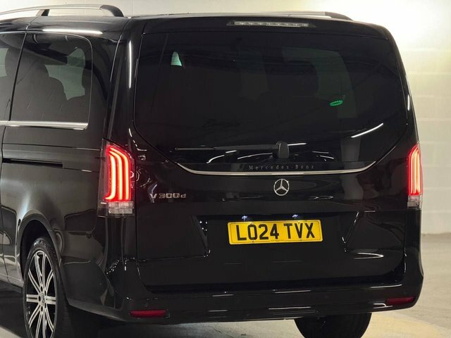 Mercedes-Benz V Class V 220 D Amg Premium Extra-long Grey #84