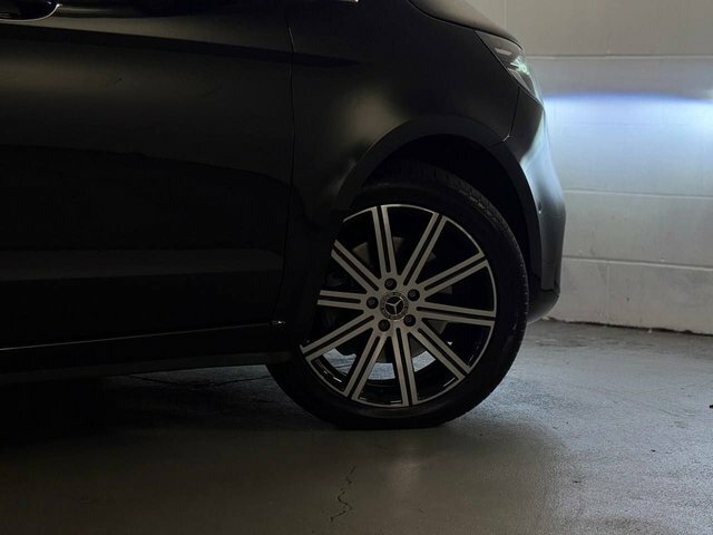 Mercedes-Benz V Class V 220 D Amg Premium Extra-long Grey #90