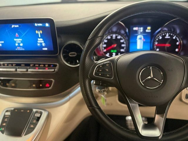 Mercedes-Benz V Class V 300 D Avantgarde Extra Long Grey #27