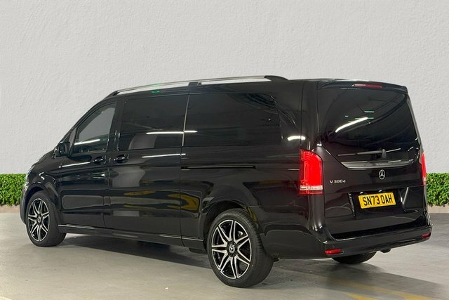 Mercedes-Benz V Class 2.0 V300d Amg Line Mpv G-tronic Euro 6 Black #5