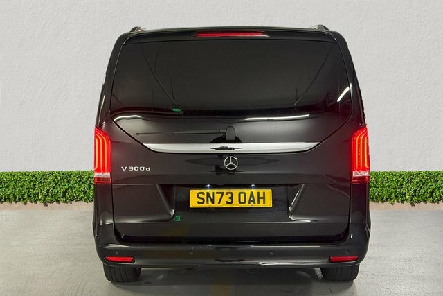 Mercedes-Benz V Class 2.0 V300d Amg Line Mpv G-tronic Euro 6 Black #6