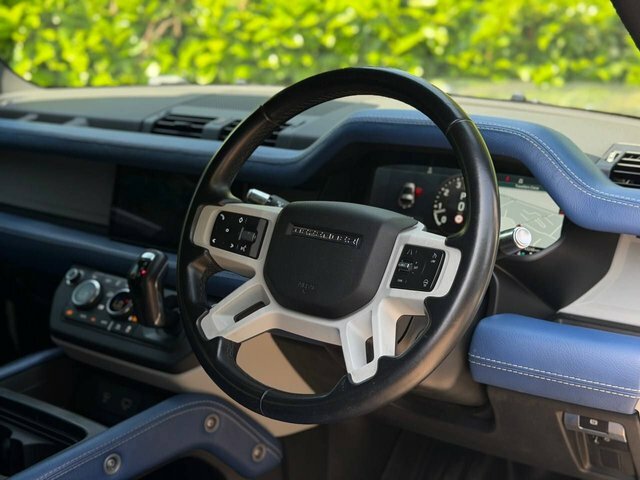 Land Rover Defender 3.0 Hard Top Se 246 Bhp Grey #9
