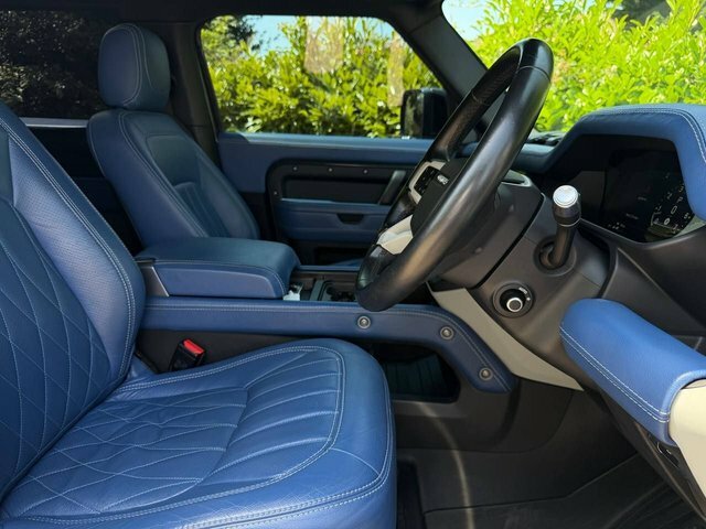 Land Rover Defender 3.0 Hard Top Se 246 Bhp Grey #11