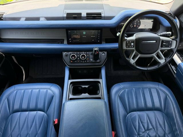 Land Rover Defender 3.0 Hard Top Se 246 Bhp Grey #25