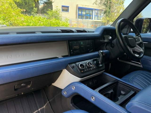 Land Rover Defender 3.0 Hard Top Se 246 Bhp Grey #45