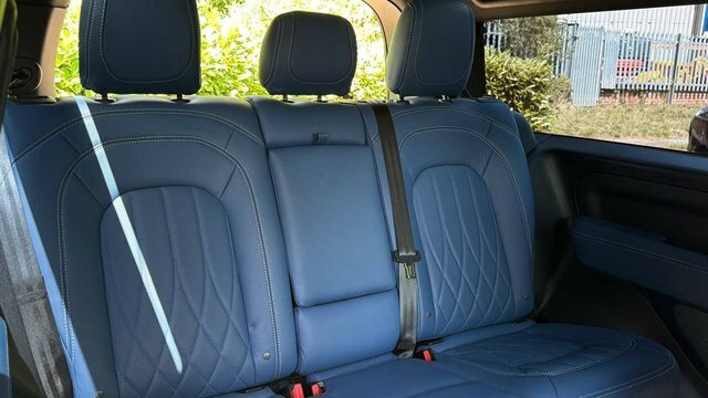 Land Rover Defender 3.0 Hard Top Se 246 Bhp Grey #73