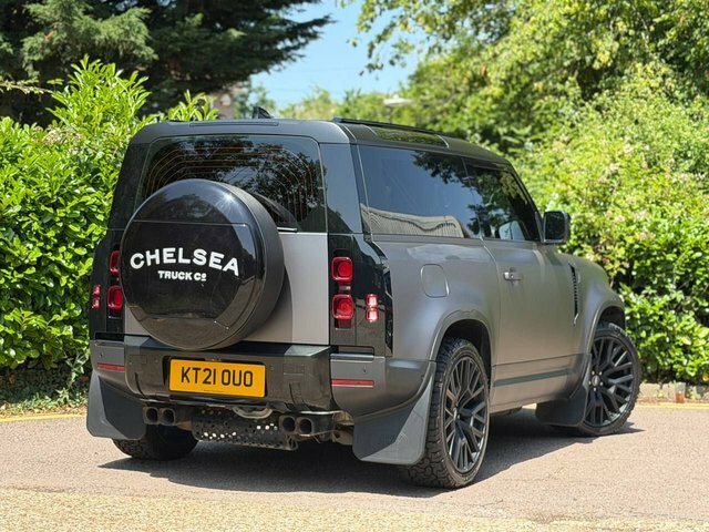 Land Rover Defender 3.0 Hard Top Se 246 Bhp Grey #93