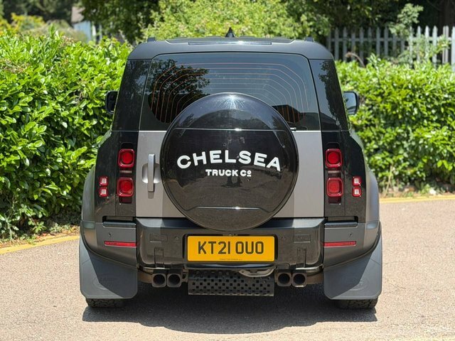 Land Rover Defender 3.0 Hard Top Se 246 Bhp Grey #95