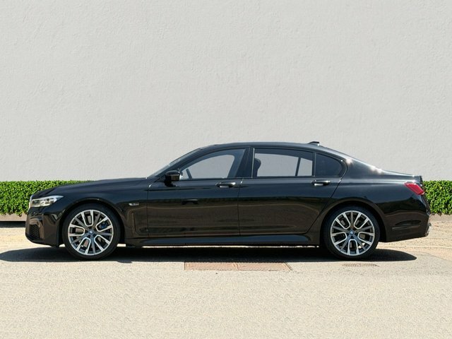 BMW 7 Series 3.0 745Le 12Kwh M Sport Saloon Plug-in Black #4