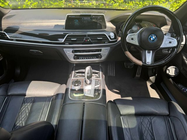 BMW 7 Series 745Le Xdrive Blue #38
