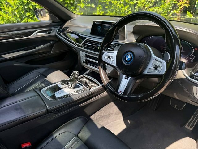 BMW 7 Series 745Le Xdrive Blue #10