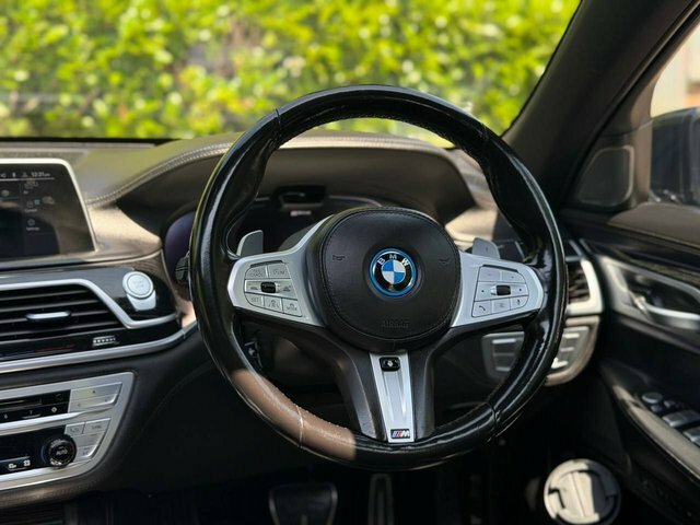 BMW 7 Series 745Le Xdrive Blue #33