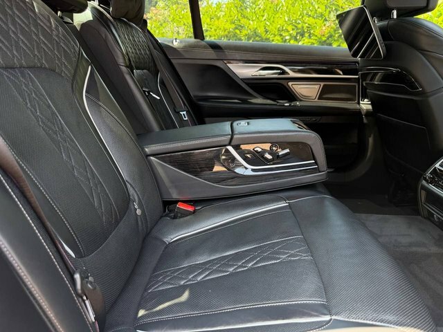 BMW 7 Series 745Le Xdrive Blue #20