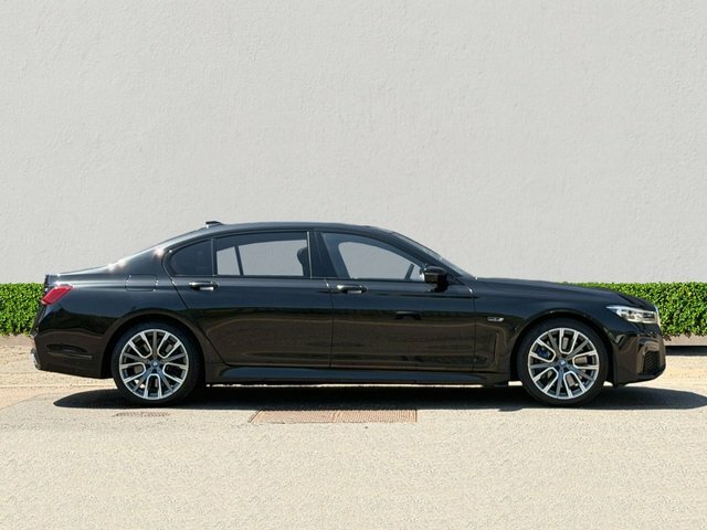 BMW 7 Series 745Le Xdrive Blue #8
