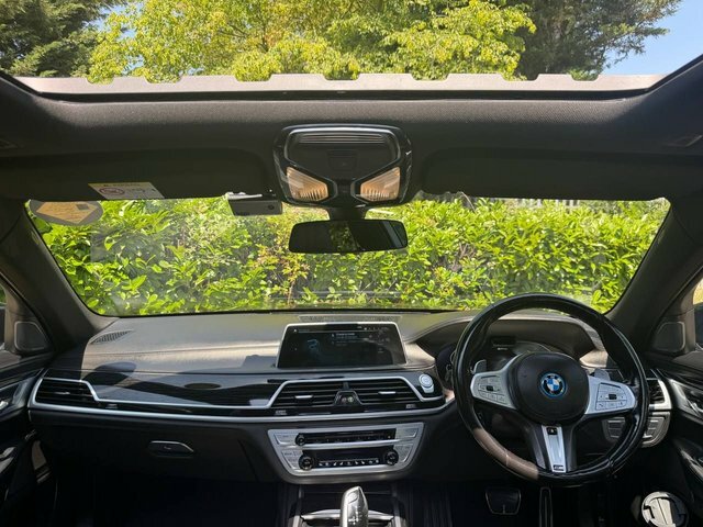 BMW 7 Series 745Le Xdrive Blue #39
