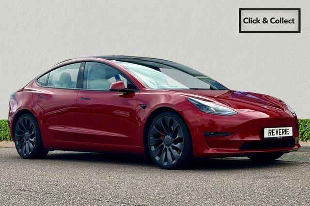 Tesla Model 3 Dual Motor Performance Saloon Red