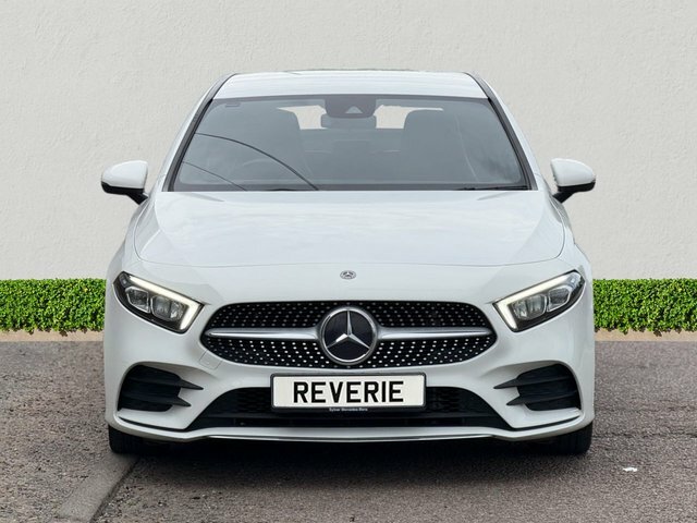 Mercedes-Benz A Class 1.3 A180 Amg Line Hatchback 7G-dct Euro White #2