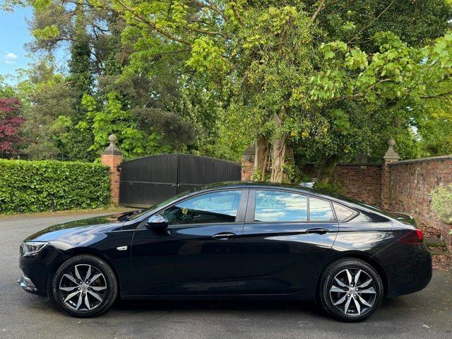 Vauxhall Insignia 2017 1.5I Turbo Design Grand Sport Manu BU67FGN Black #2