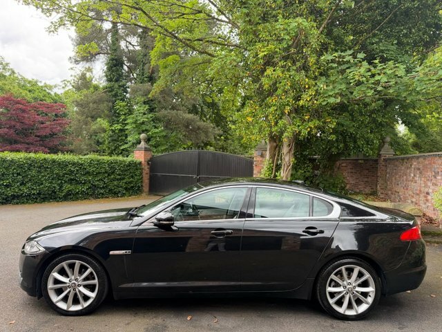 Jaguar XF 2012 2.2D Premium Luxury Saloon Eu GJ62HYP Black #2