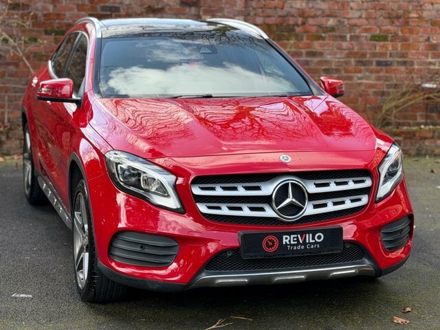 Mercedes-Benz GLA Class 2017 2.1 Gla200d Amg Line Premium Plus Suv D Red #4