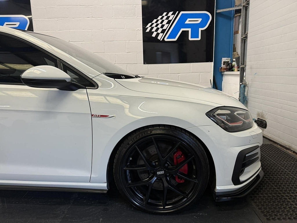 Volkswagen Golf Gti Performance Tsi Dsg LL68OYX White #2
