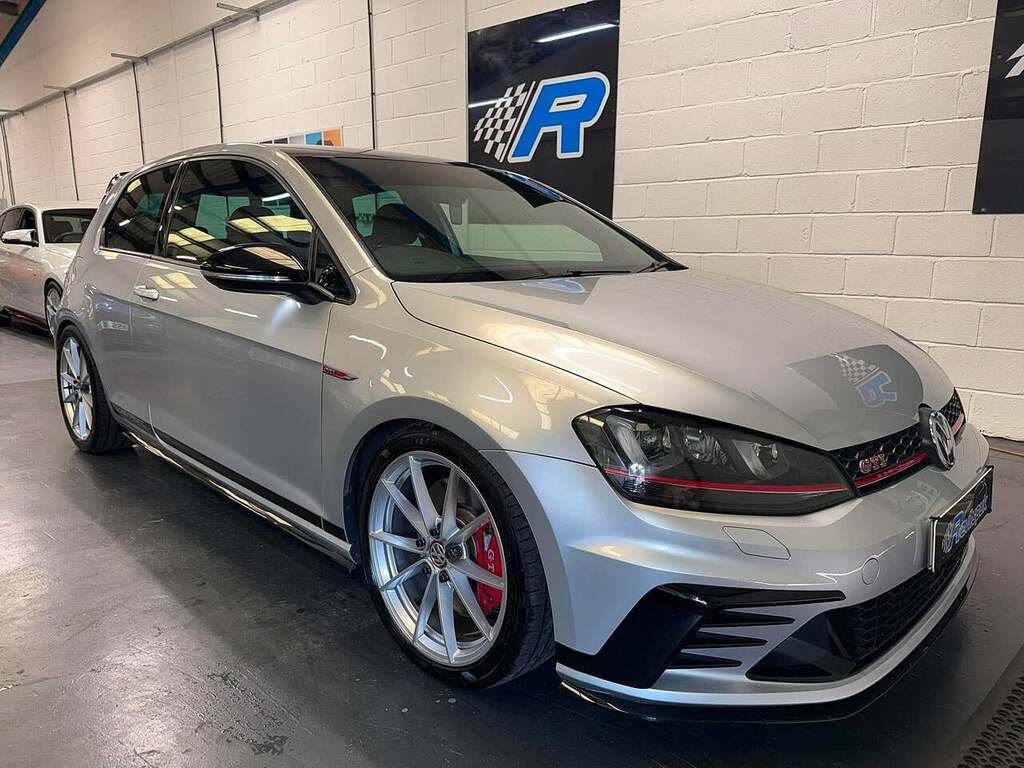 Volkswagen Golf Tsi Bluemotion Tech Gti Clubsport 40 