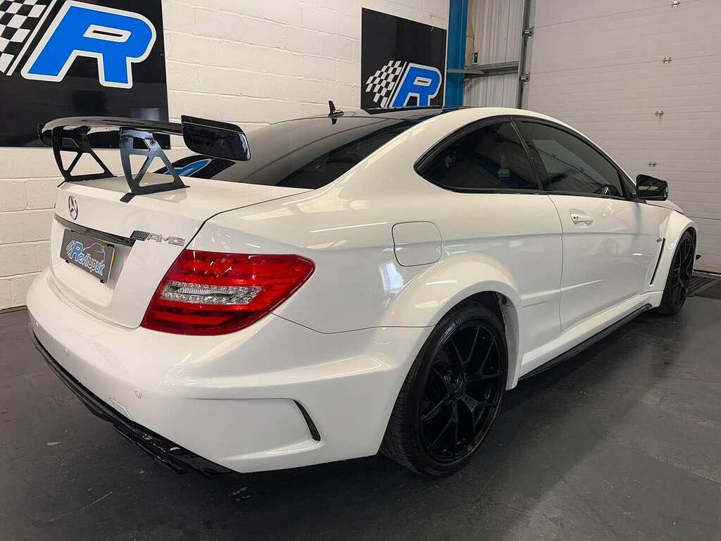 Mercedes-Benz C Class C63 V8 Amg Edition 507 R28SUB #5