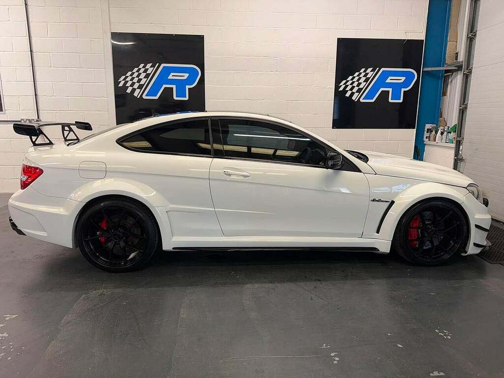 Mercedes-Benz C Class C63 V8 Amg Edition 507 R28SUB #2