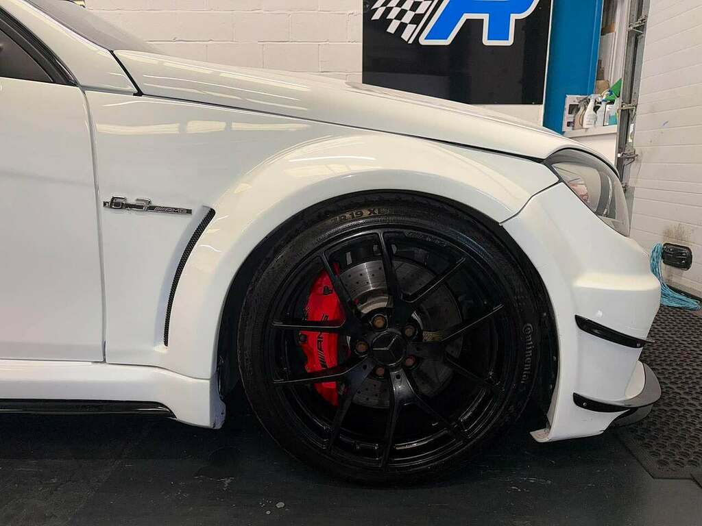 Mercedes-Benz C Class C63 V8 Amg Edition 507 R28SUB #4