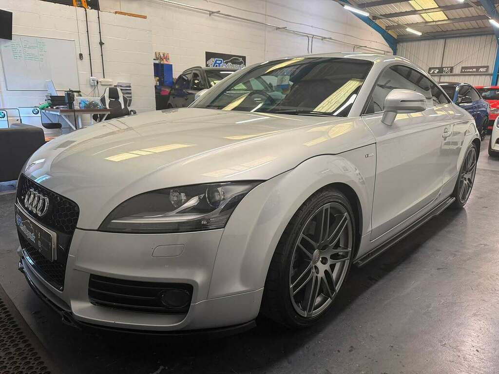 Audi TT 2.0 Tdi White #9