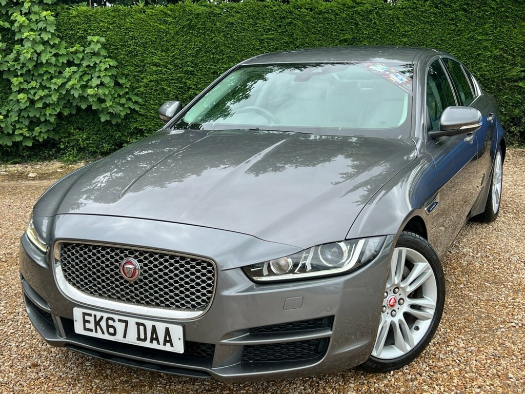Jaguar XE 2L Portfolio EK67DAA Grey #2