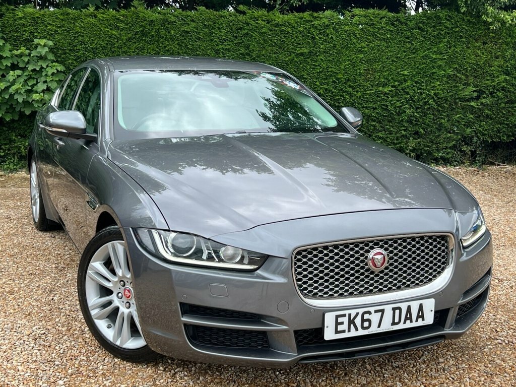 Jaguar XE 2L Portfolio Grey