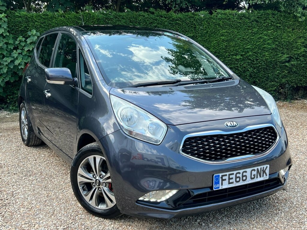 Kia Venga 1.6L 4 Silver