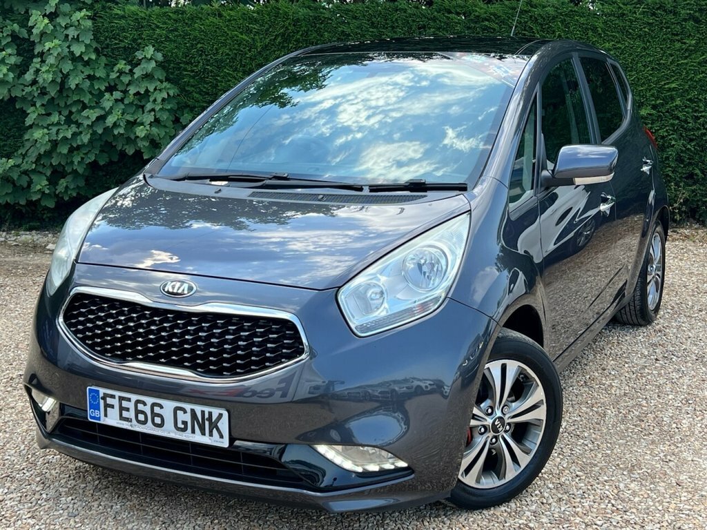 Kia Venga 1.6L 4 Silver #2