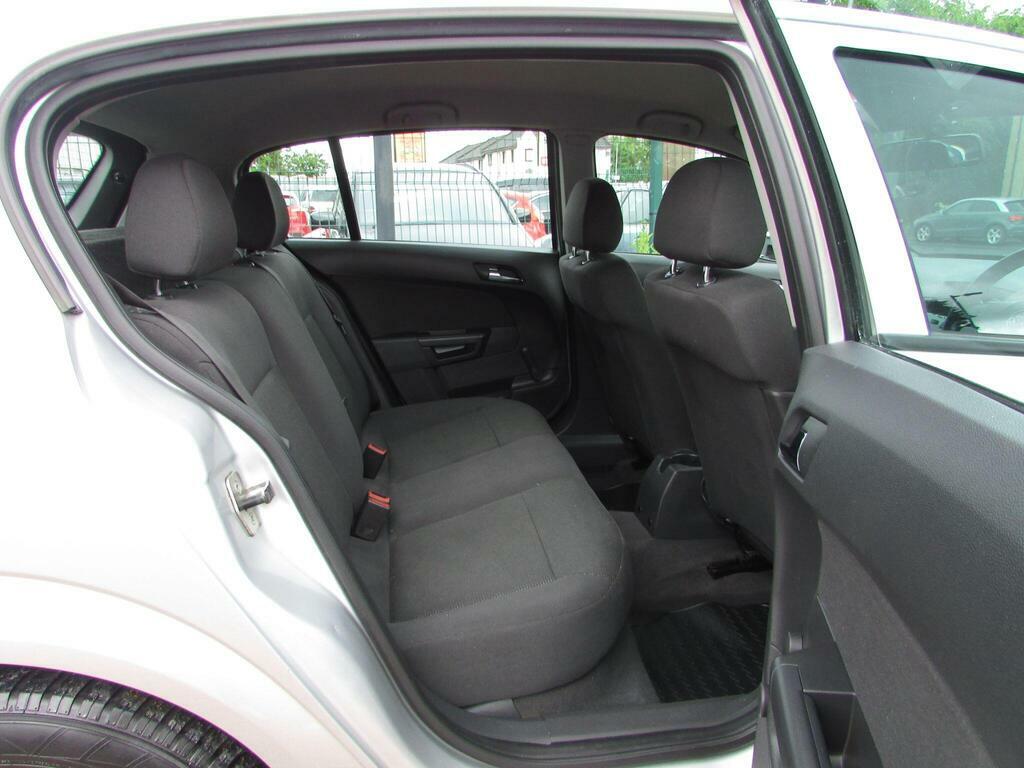 Vauxhall Astra Style Black #10