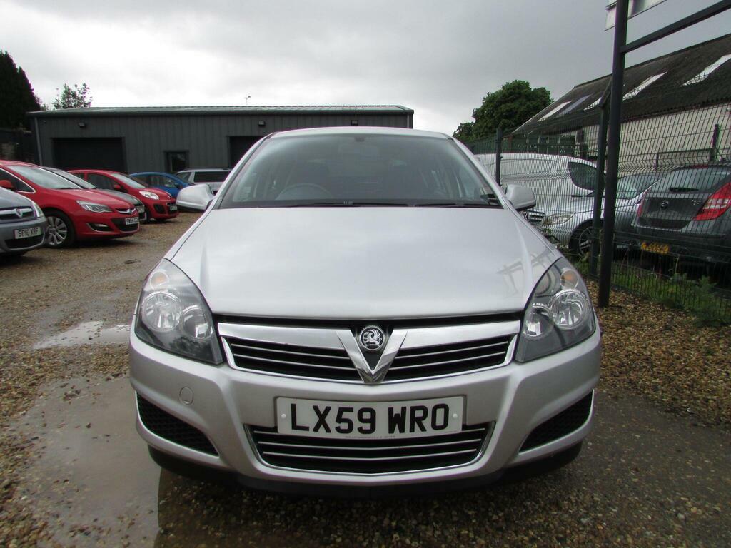 Vauxhall Astra Style Black #8