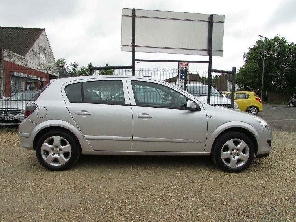 Vauxhall Astra 1.4I 16V Club Silver #2