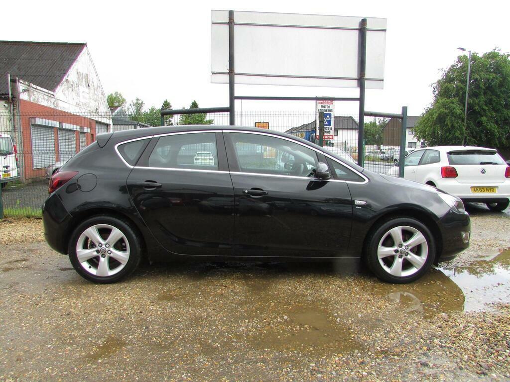 Vauxhall Astra 1.4 16V Sri Euro 5 Black #2