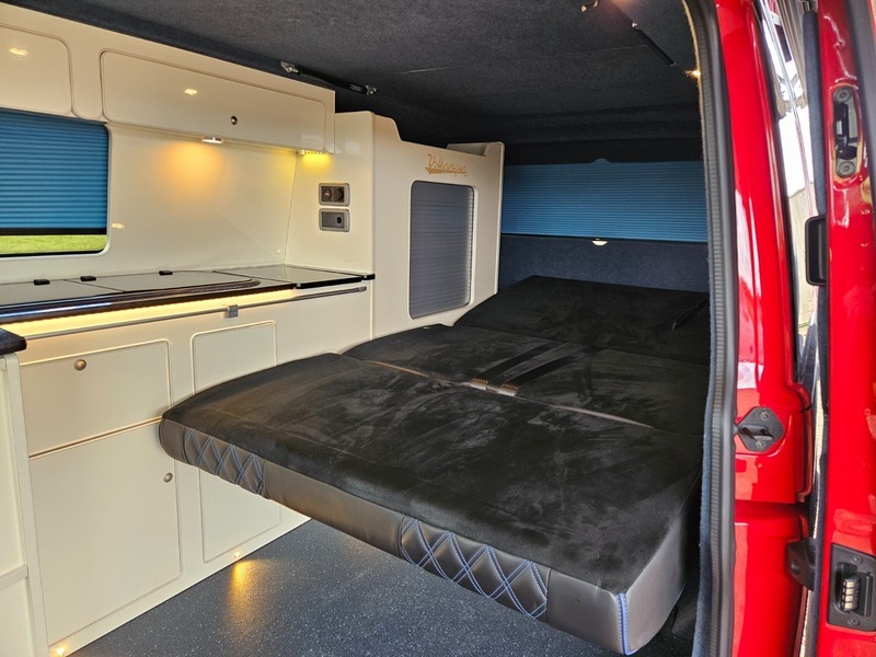 Volkswagen Transporter 2.0 Tdi 150 Highline Van Black #5