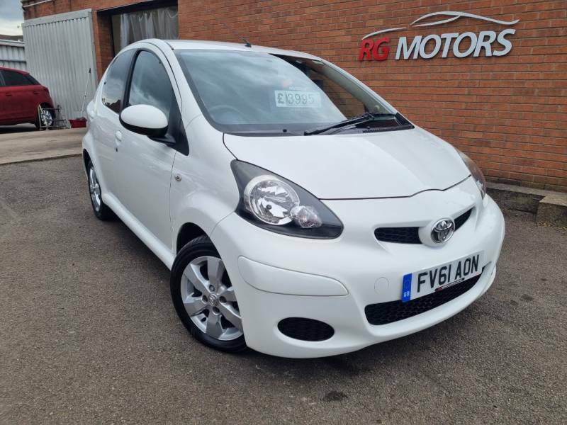 Toyota Aygo 1.0 Vvt-i Go - 2011 61 White #2