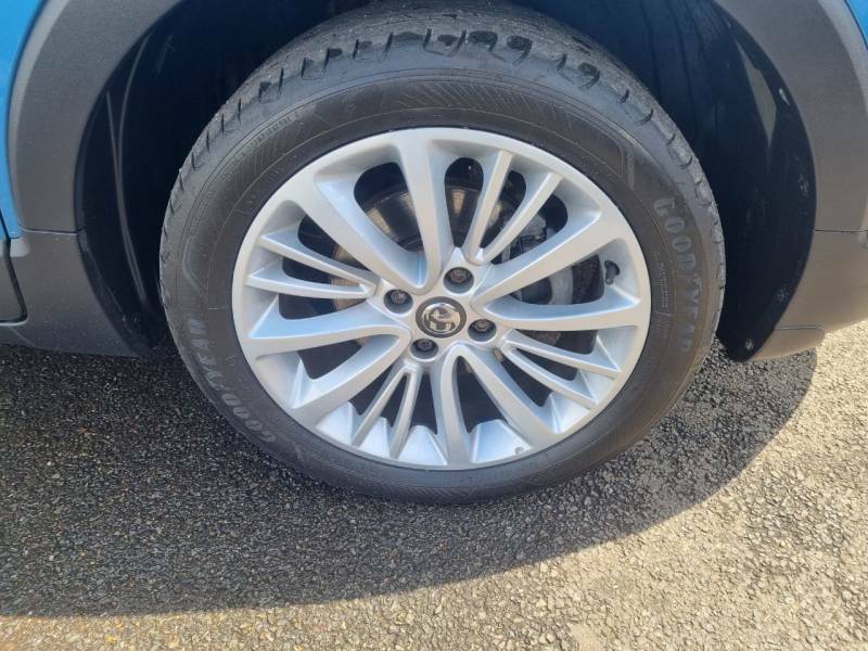 Vauxhall Crossland X Griffin Grey #10