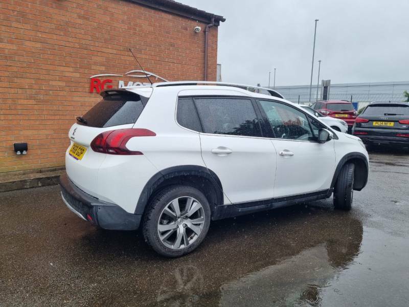Peugeot 2008 1.2 Puretech 130 Allure White #2