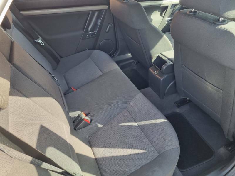 Vauxhall Vectra Vvt Exclusiv 5-Door Silver #10