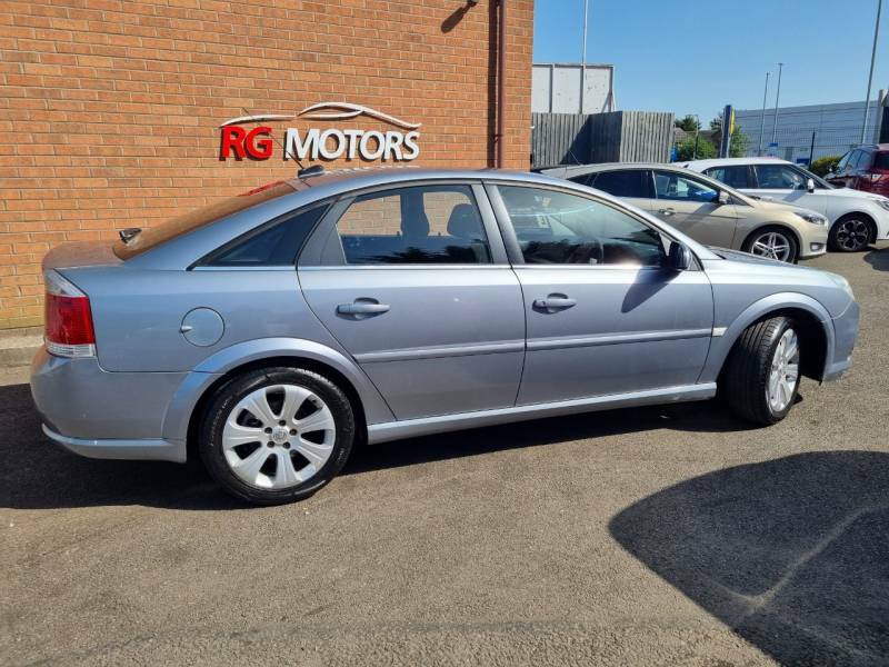 Vauxhall Vectra 1.9 Cdti Exclusiv 150 Silver #2