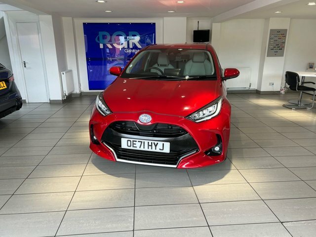 Toyota Yaris Vvt-h Excel Hatchback OE71HYJ Red #2