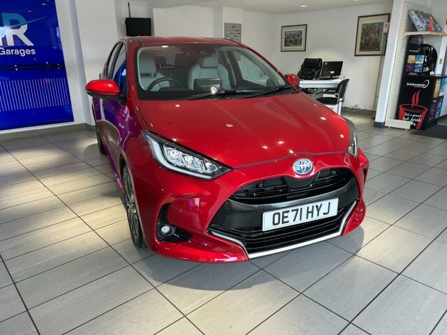 Toyota Yaris Vvt-h Excel Hatchback Red