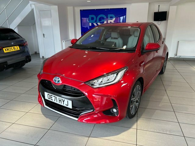 Toyota Yaris Vvt-h Excel Hatchback OE71HYJ Red #3