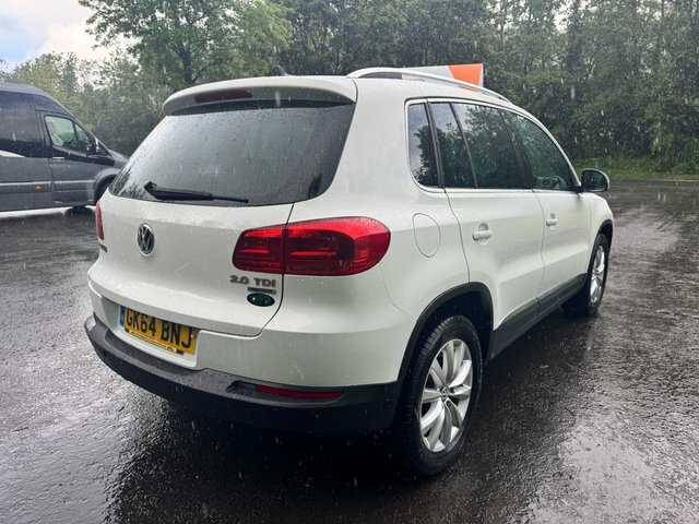 Volkswagen Tiguan Suv GK64BNJ White #4