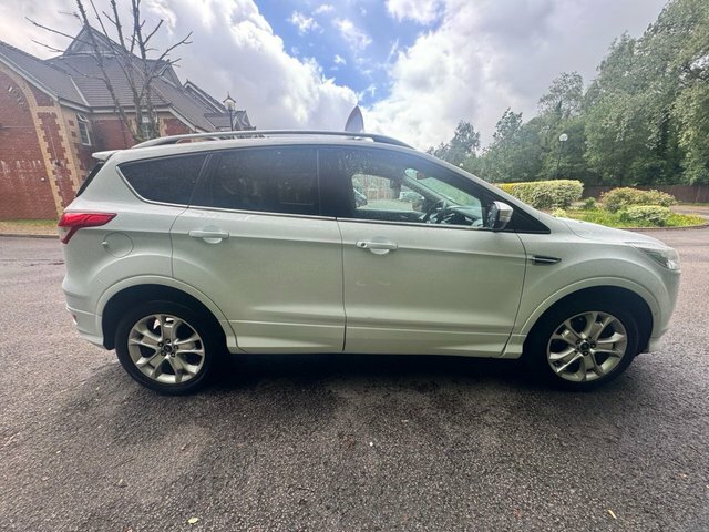 Ford Kuga Suv AV66WBE White #5