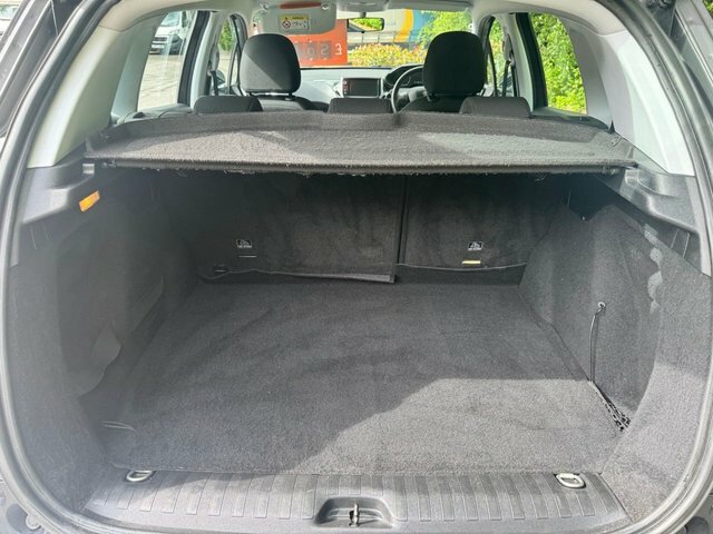 Peugeot 2008 1.6Bhdi 100Hp Allure Black #10